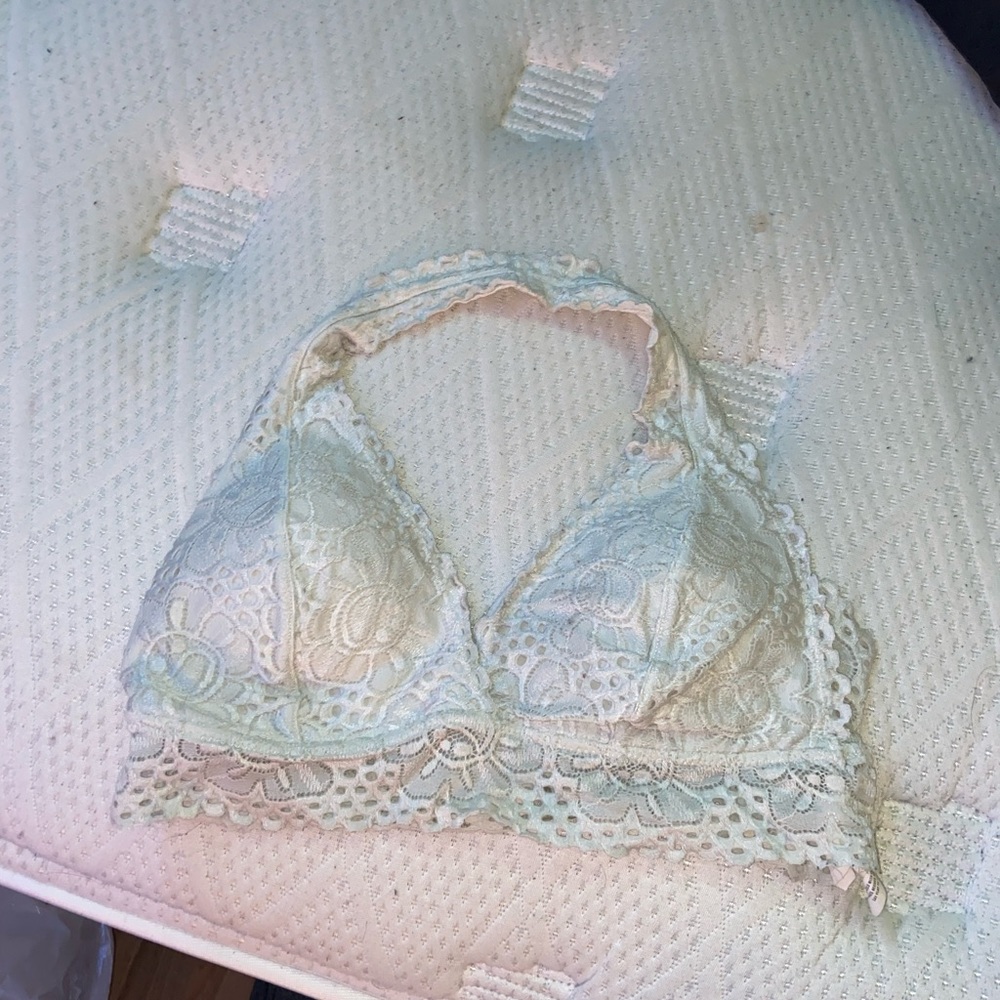 Super cute white bralette from aéropostale. Size Large.